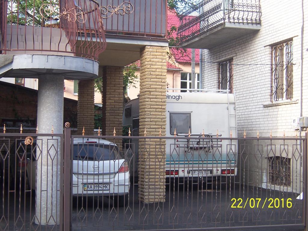 Apartments In Center Vinița Exterior foto